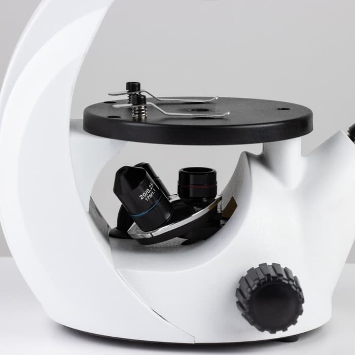 Микроскоп лабораторный, кратность увеличения 80–400х, с подсветкой