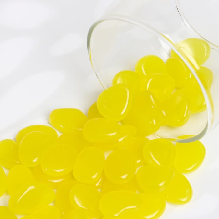 Светящийся декор «Галька», акрил, 100 г, фракция 2-3 см, жёлтый