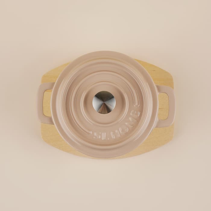 Кастрюля SL Home «Андалусия», 750 мл, d=14 см, h=7 см, с крышкой, на деревянной подставке, эмалированное покрытие, индукция, чугун, бежевая