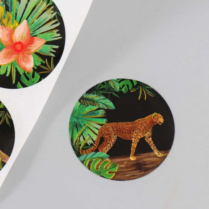 Наклейка бумага «Гепарды», тиснение золото, d=3.8 см, 252 шт. в рулоне