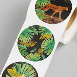 Наклейка бумага «Гепарды», тиснение золото, d=3.8 см, 252 шт. в рулоне