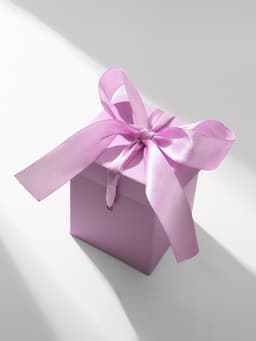 Коробочка подарочная складная «Презент», 6×6×6 см, сиреневый