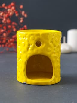 Аромалампа для эфирных масел «Ромашки», керамика, жёлтая, 6.7×6.7×7.5 см