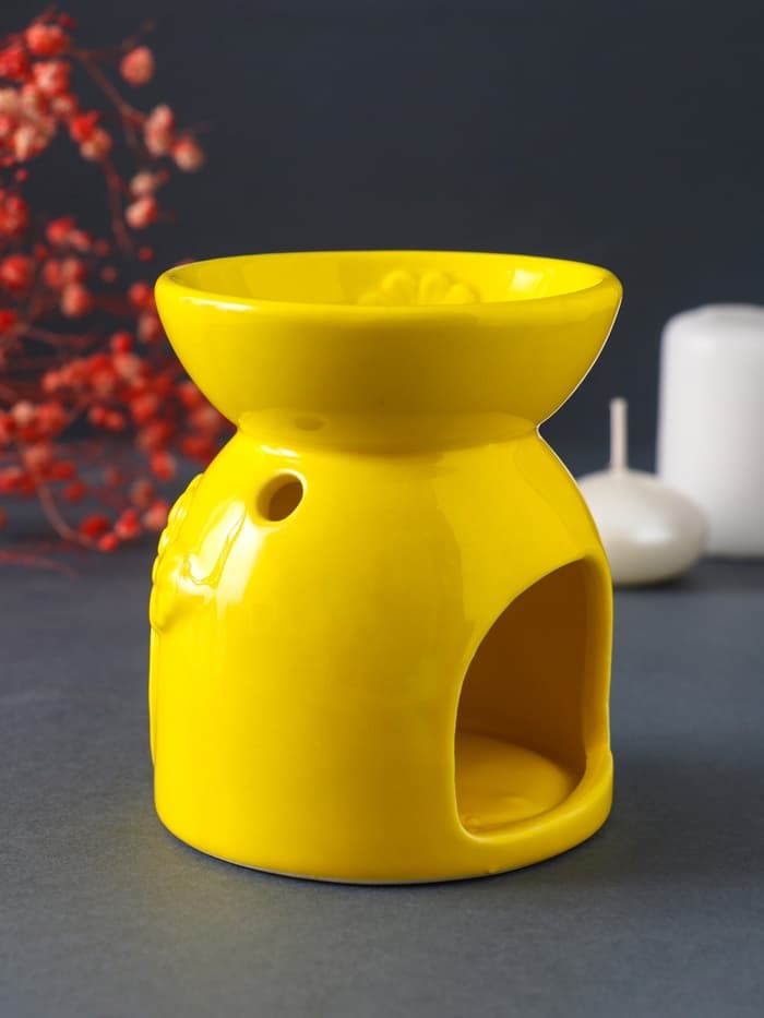 Аромалампа для эфирных масел «Стрекоза на цветке», керамика, жёлтая, 7.2×7.2×8.3 см