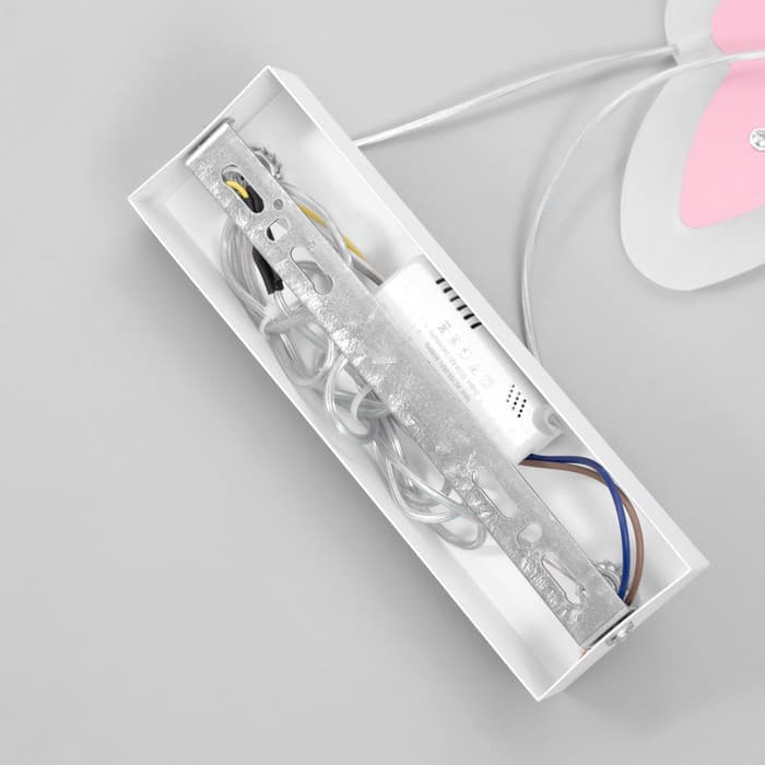 Светильник подвесной «Бабочки» LED 32 Вт розовый 35×5×60 см