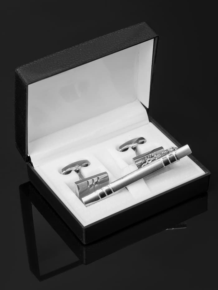 Набор мужской стальной «Запонки + Зажим для галстука», брутальность, чёрный в серебре