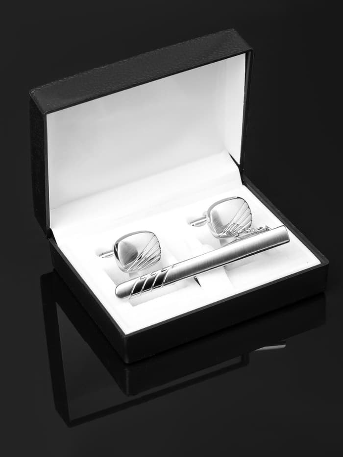 Набор мужской стальной «Запонки + Зажим для галстука», линии, цвет серебро