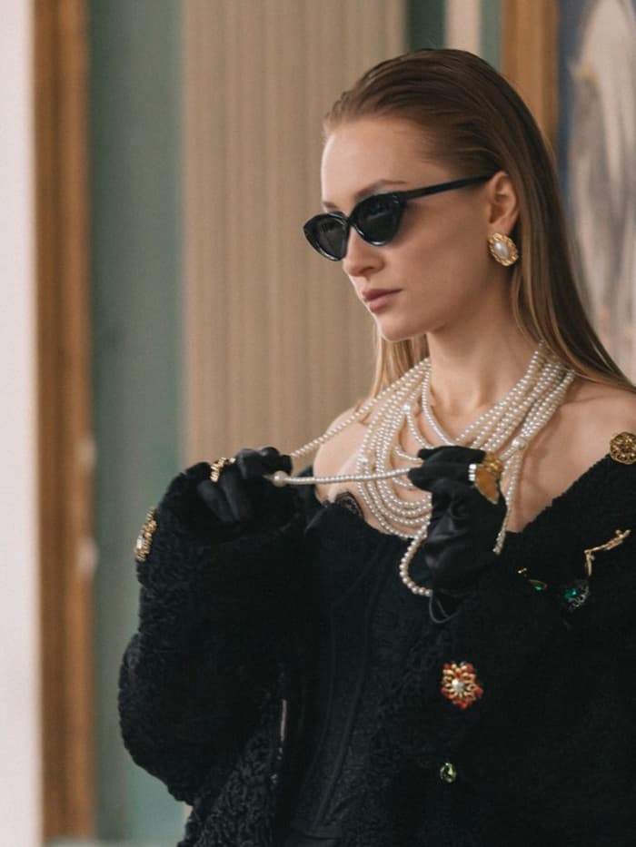 Бусы «Жемчуг» многоярусный 9 нитей, бусины №6, 14, цвет молочный в серебре, 70 см