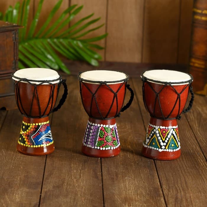 Сувенирный музыкальный инструмент «Барабан Джембе», 15×9.5×9.5 см, МИКС