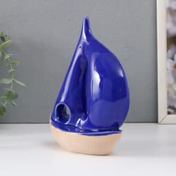 Фигурка керамика «Маленький парусник», песочно-синий, 15.6×5.6×16.7 см