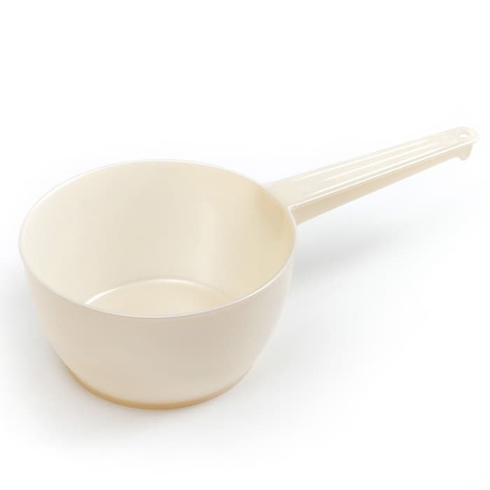 Ковш пластиковый для купания и мытья головы, детский банный ковшик, 1 л., белый