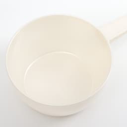 Ковш пластиковый для купания и мытья головы, детский банный ковшик, 1 л., белый