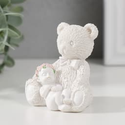 Фигурка полистоун «Малыш в веночке спит на медведе», 6×5.2×5.7 см