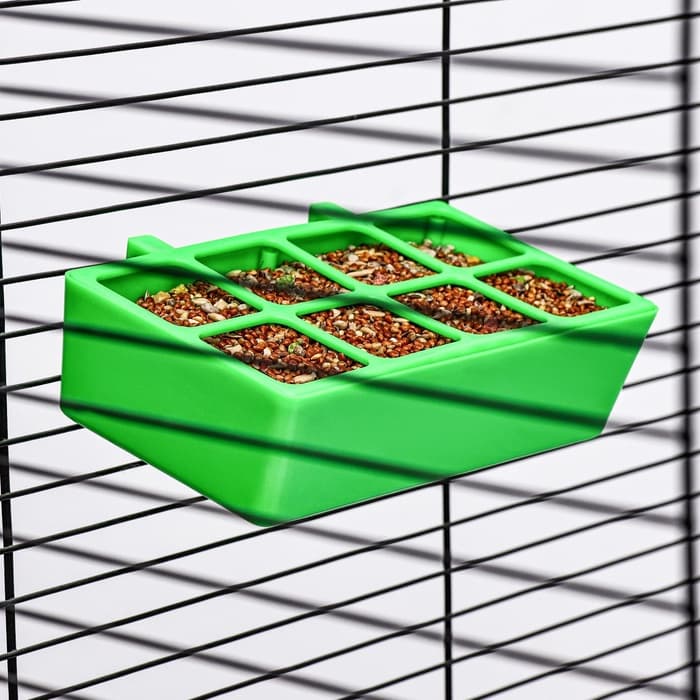 Кормушка для кормления, 16.9×8.9×4.4 см, с защитой на 8 ячеек, пластик, зелёная