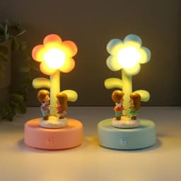 Фигурка светящаяся «Малыши под цветочком», 8×8×15 см, МИКС