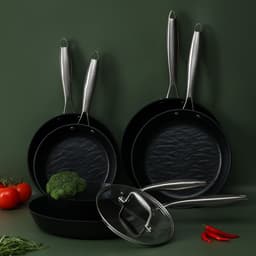 Набор сковородок Magistro Rock Stone, 3 предмета: d=22/26 см, кухонные щипцы, антипригарное покрытие, индукция, чёрный