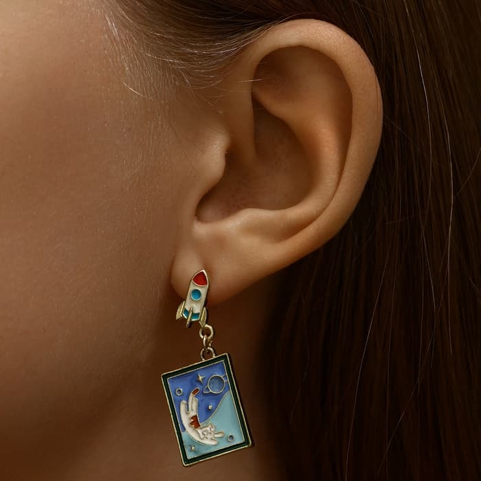 Серьги с эмалью «Космос» и коты, цвет бело-синий в золоте