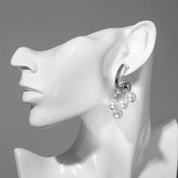 Серьги с жемчугом «Грозди» на кольце, цвет белый в серебре