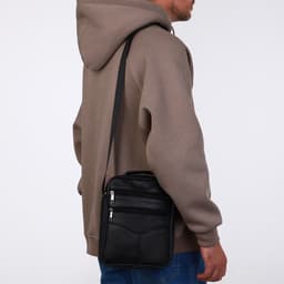 Сумка мужская, на молнии, через плечо, с длинным ремнём, прессованная кожа, 3 наружных кармана, чёрная