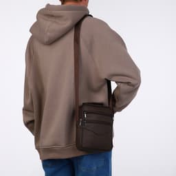 Сумка кросс-боди мужская на молнии, с ручкой, 3 наружных кармана, 19×5.5×25 см, коричневая