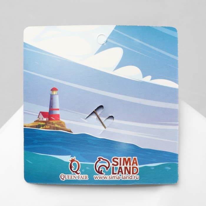 Брошь «Штурвал» с клевером, цвет белый в золоте