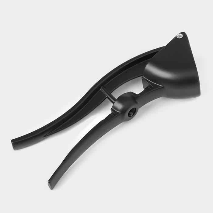 Пресс для чеснока Magistro Alum black, 18.5, с выталкивателем косточек, чёрный