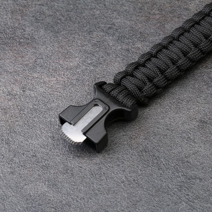Браслет для выживания 4в1 (паракорд, компас, свисток, огниво), чёрный
