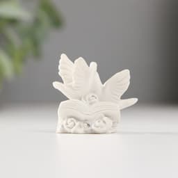 Фигурка полистоун «Голубки на книге», 3.8 см, МИКС