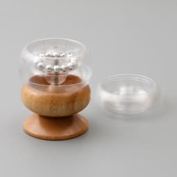 Спиннер для бисероплетения 9 см в наборе 5 сменных чаш, 2 иглы для бисера, 9.3×9.3×12.5 см