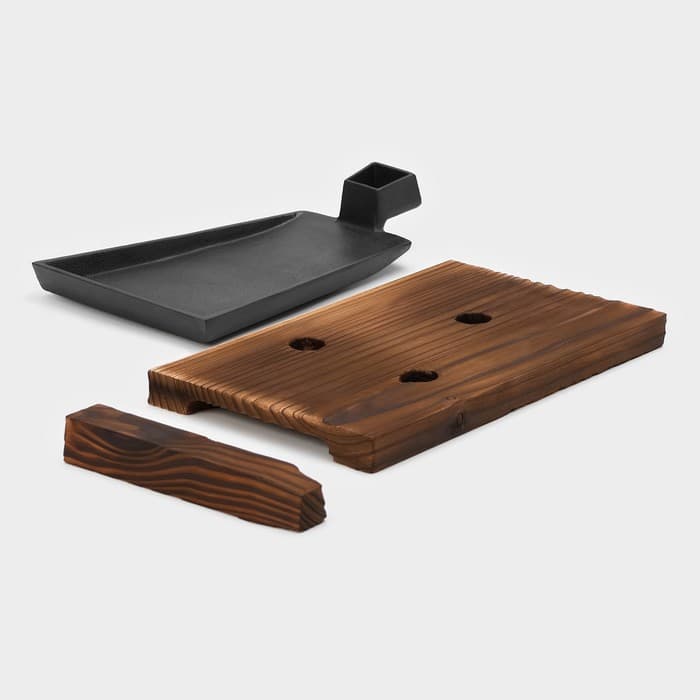 Сковорода Magma «Вунгтау», 24×15.3×2.2 см, на деревянной подставке, чугун, чёрная