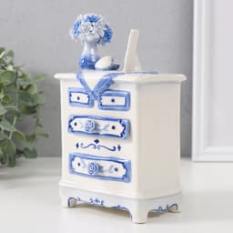 Сувенир музыкальный механический «Старинный комод с вазой с цветами», керамика, 7.5×10.6×18 см