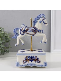 Сувенир музыкальный механический «Фигурка. Карусельная лошадка», керамика, 9.8×13×21.5 см