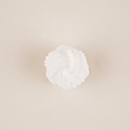 Свеча восковая, 5.5×5.5 см