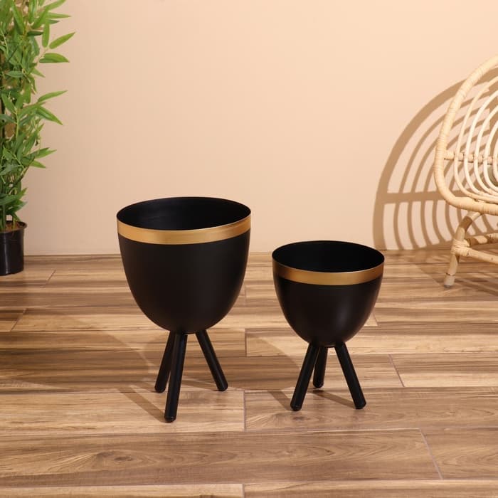 Кашпо на подставке «Блэки», набор 2 шт., d=28 см, d=23 см, металл