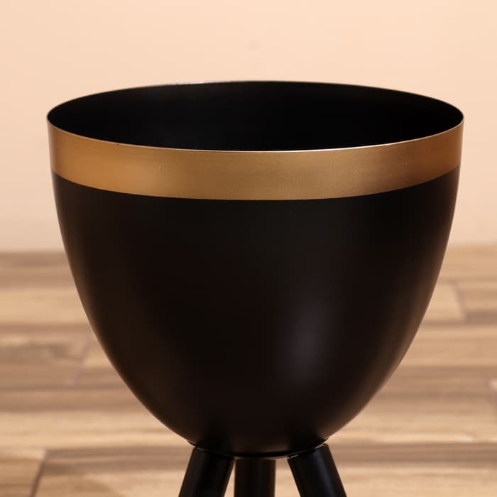 Кашпо на подставке «Блэки», набор 2 шт., d=28 см, d=23 см, металл