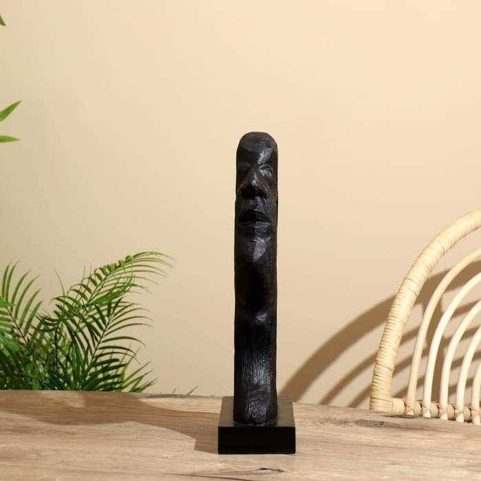 Сувенир «Мария», 27×8.5×37.5 см, манговое дерево