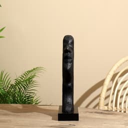 Сувенир «Мария», 27×8.5×37.5 см, манговое дерево