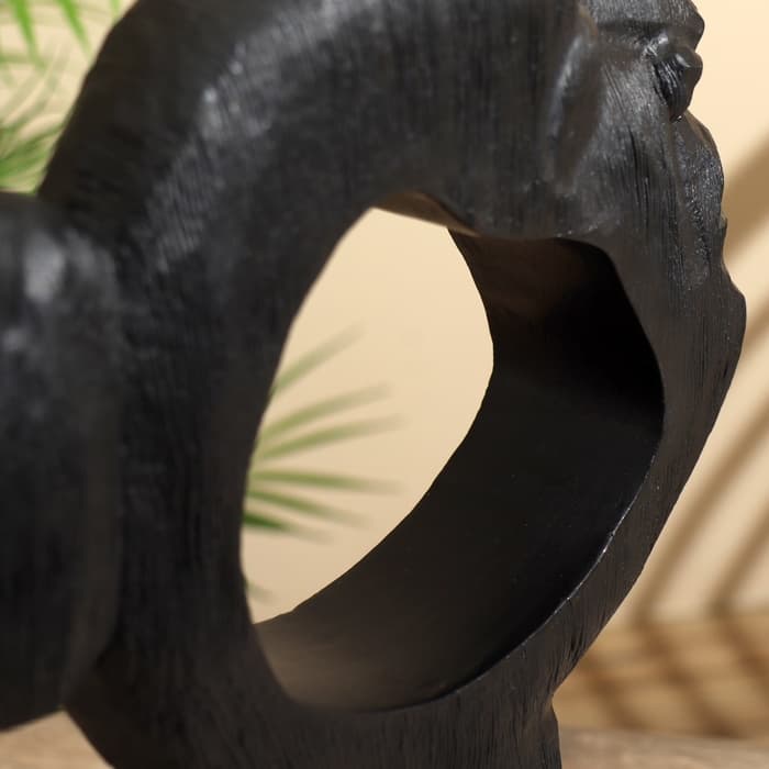 Сувенир «Мария», 27×8.5×37.5 см, манговое дерево