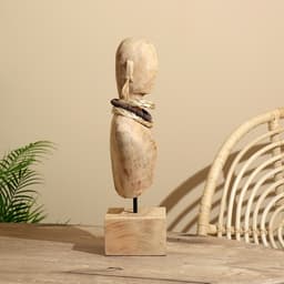 Сувенир на подставке «Бюст», 17×12.5×44 см, манговое дерево