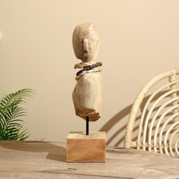 Сувенир на подставке «Бюст», 17×12.5×44 см, манговое дерево