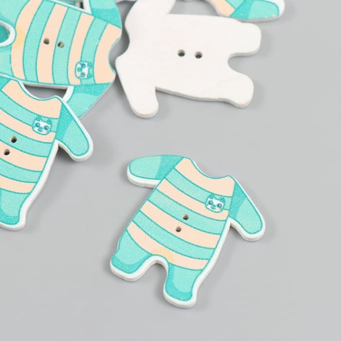 Пуговицы дерево для творчества 2 прокола «Комбинезон зелёный», набор 15 шт., 3.2×3.3 см