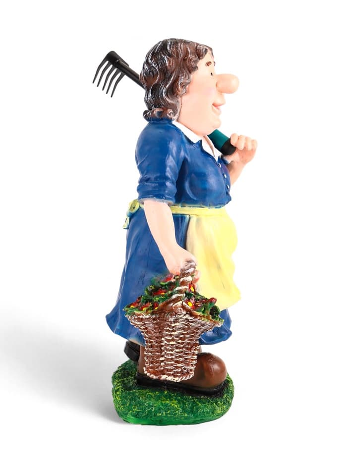 Садовая фигура из полистоуна «Баба с тяпкой», 63×23×27 см