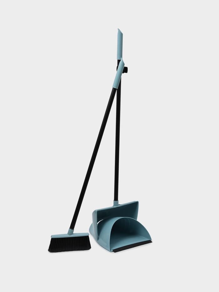 Щётка для пола с совком-ловушка, пластик, 13.5×27.5×126 см, МИКС