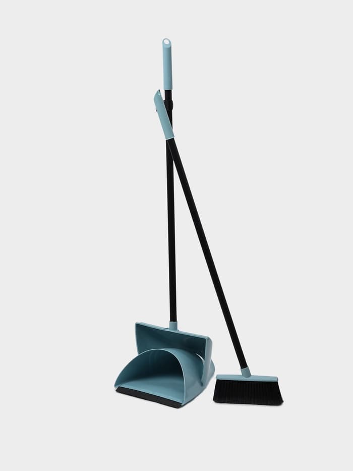 Щётка для пола с совком-ловушка, пластик, 13.5×27.5×126 см, МИКС
