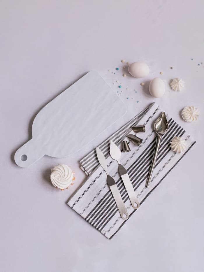 Доска разделочная «Белый Восток», 34.5×16.7×1.7 см, меламин, сервировочная, белая