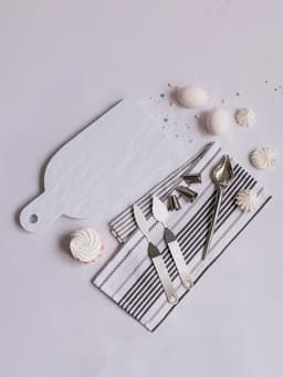 Доска разделочная «Белый Восток», 34.5×16.7×1.7 см, меламин, сервировочная, белая