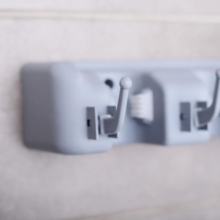 Держатель для уборочного инвентаря с крючками Доляна, 26×6×10 см, серый