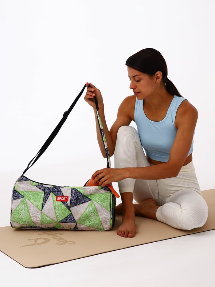 Сумка спортивная на молнии TEXTURA, боковой карман-сетка, регулируемый ремень, средний размер, зелёная