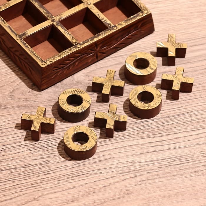 Игра настольная «Крестики-нолики», 13×13 см, дерево шишам, латунь