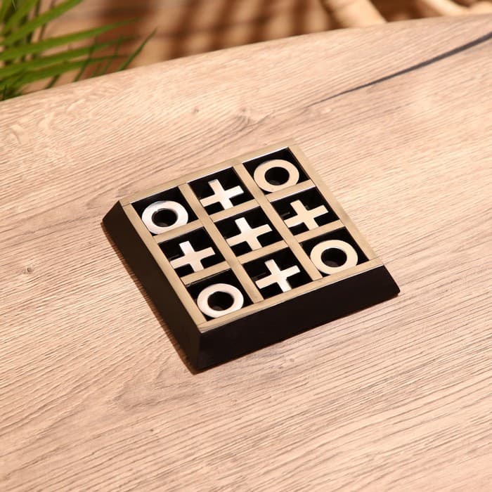 Игра настольная «Крестики-нолики», 13×13 см, манговое дерево, сталь